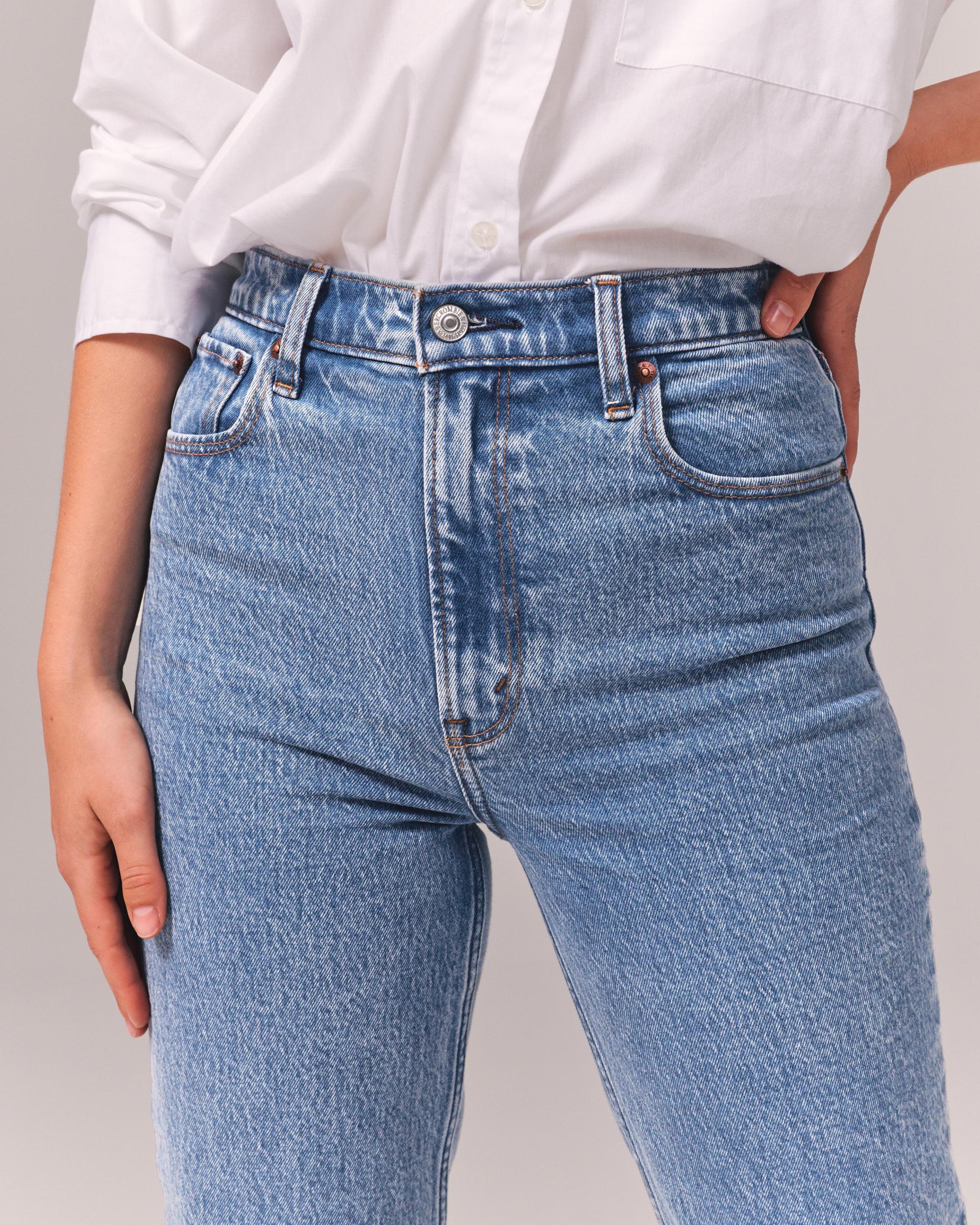 Ultra High Rise 90s Straight Jean Product Image