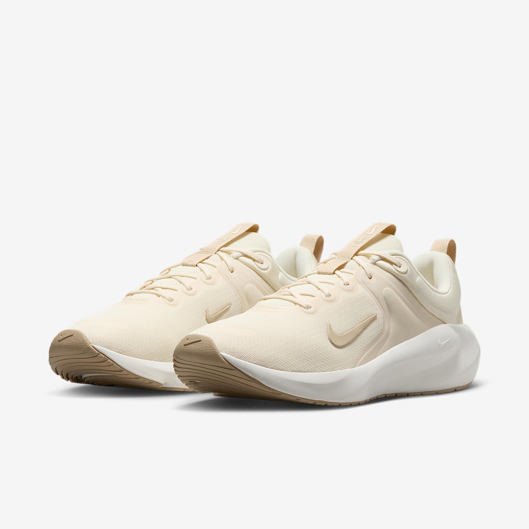 Nike Women's In-Season TR 14 Workout Shoes Product Image