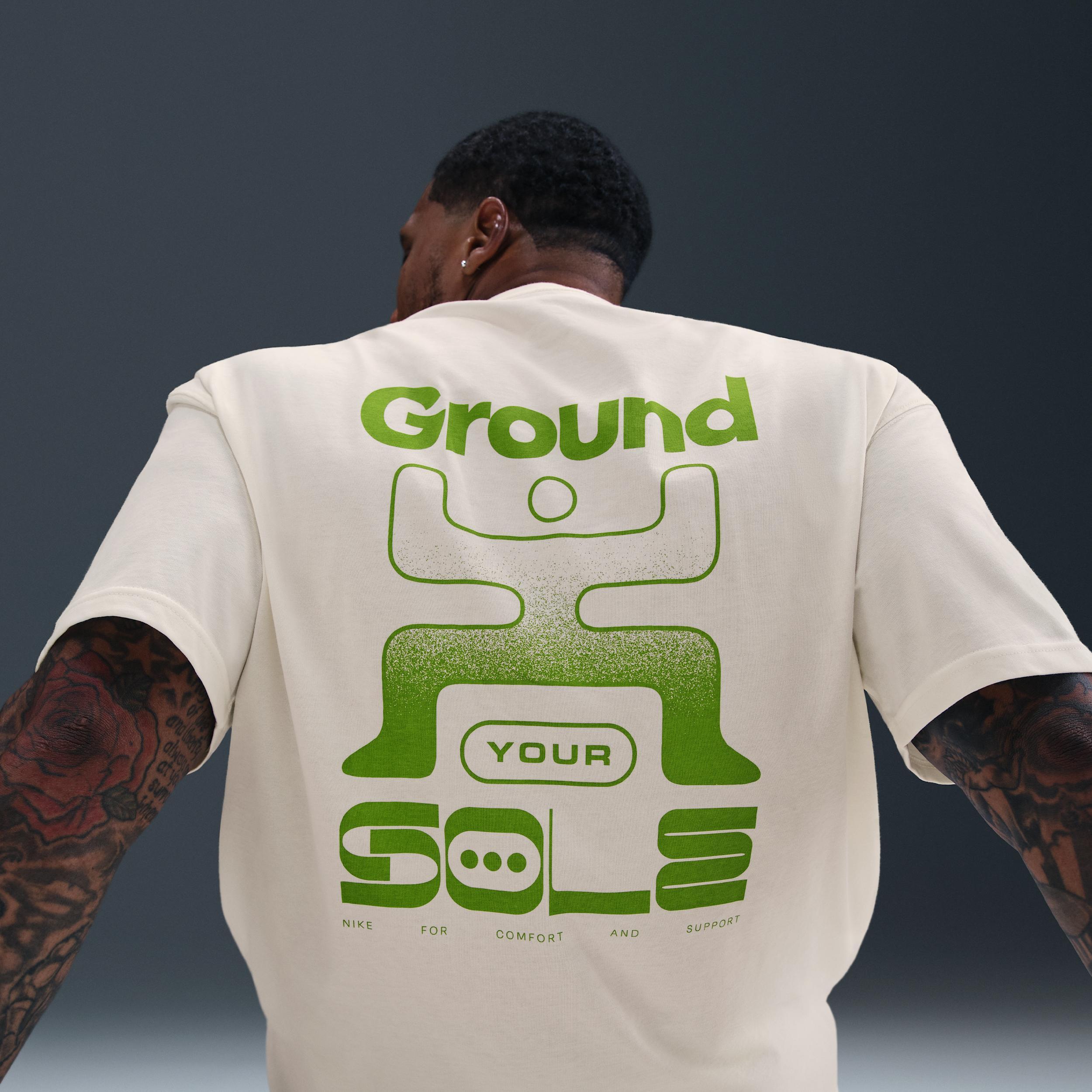 Nike Sportswear Men's Max90 T-Shirt Product Image