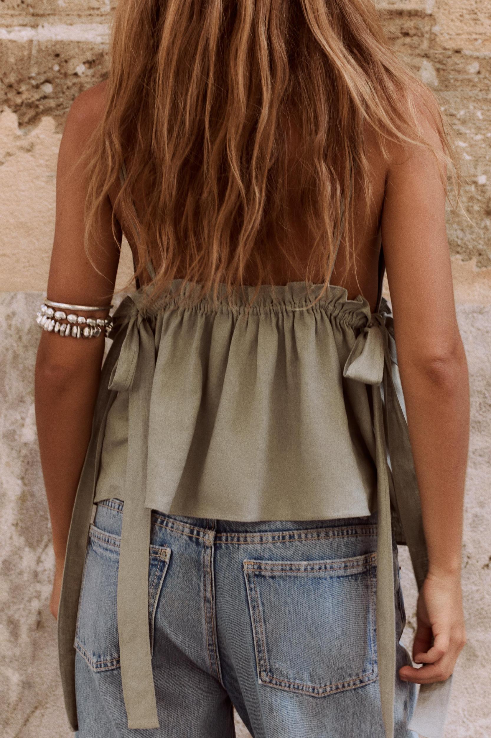 RUFFLED BOW TOP Product Image