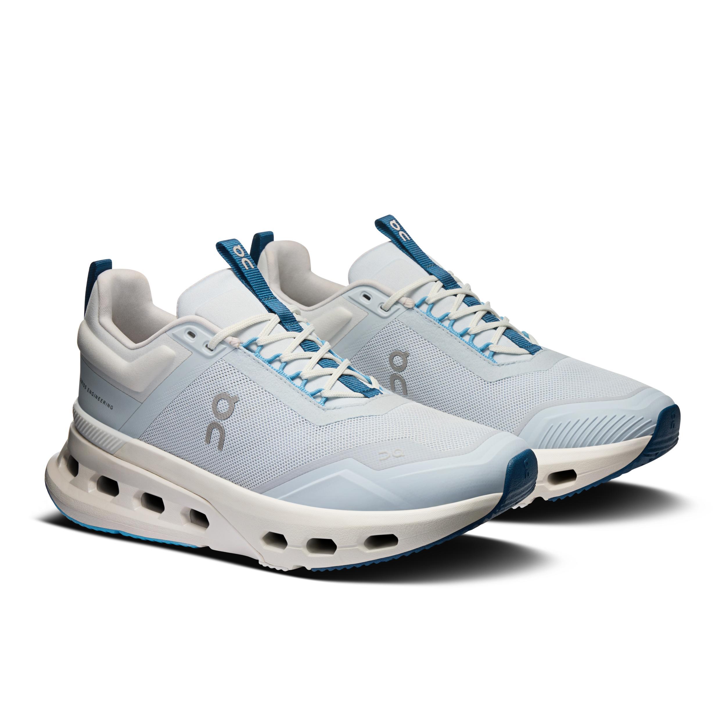 The Cloudnova X: Versatile Women’s Workout Shoe | On Product Image