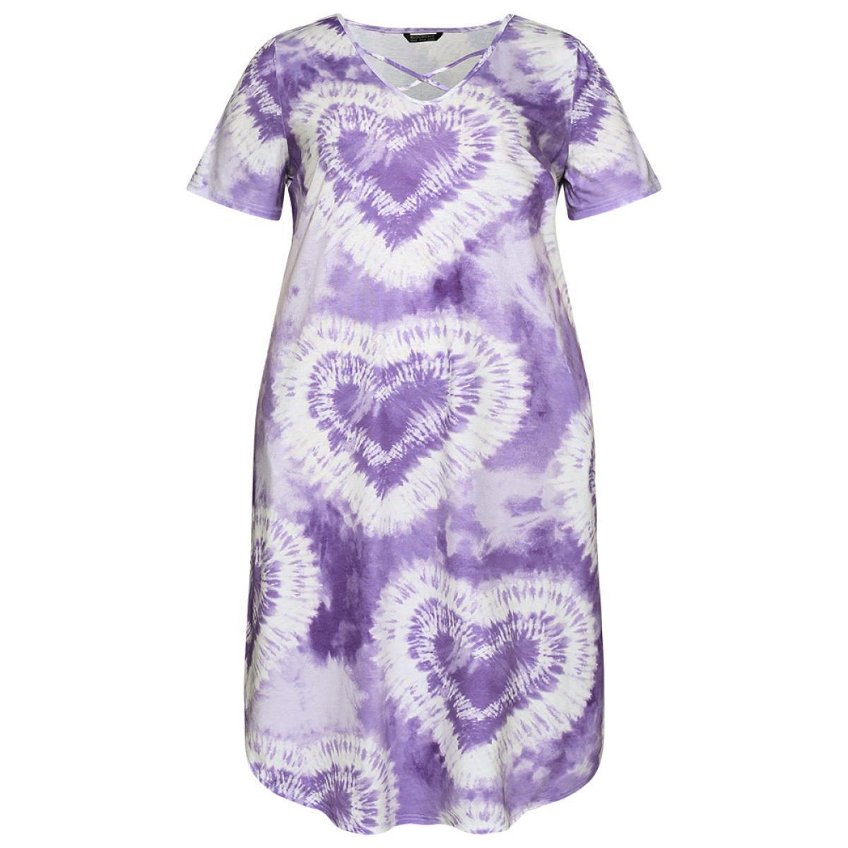 Plus Size Heart Print Tie Dye Pocket Crisscross Neck Dress Lilac Women Casual Printed V-neck Short sleeve Curvy Midi Dress BloomChic 26/4X Product Image
