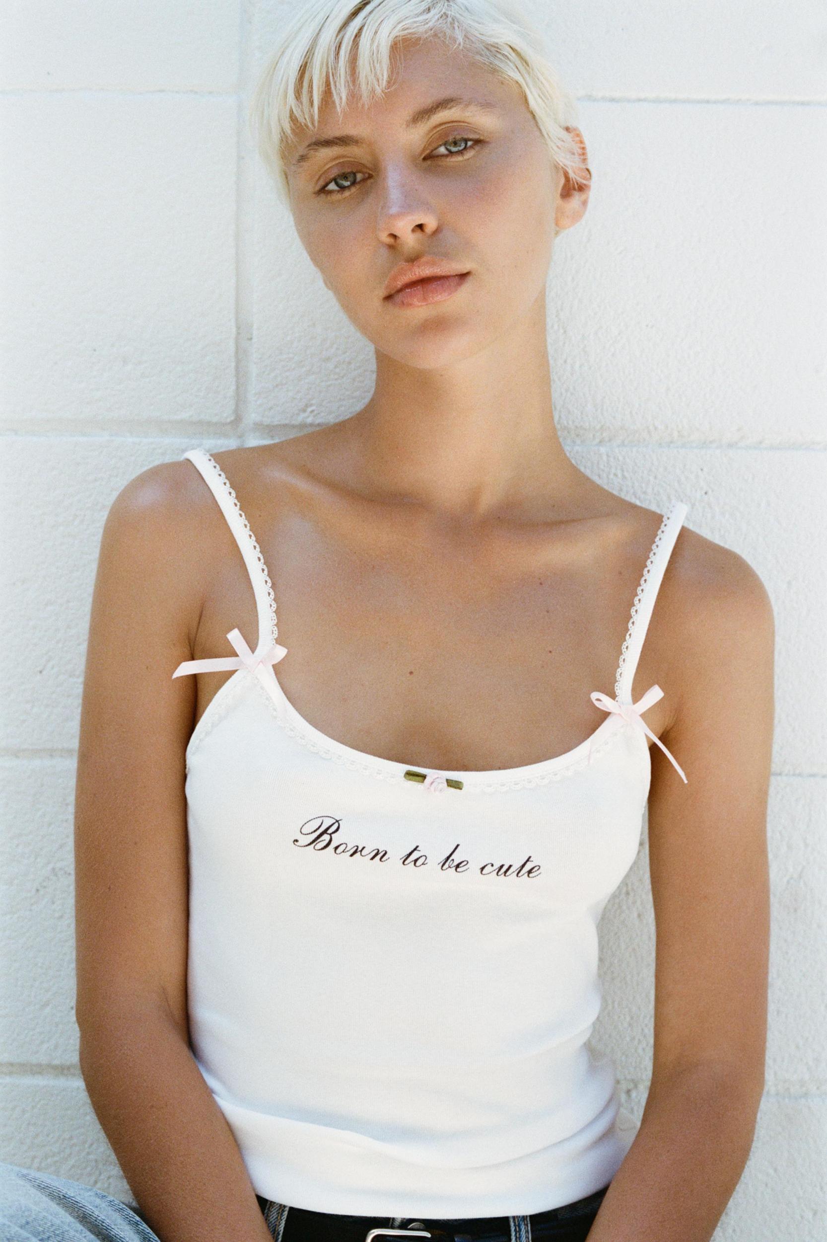 FLOWER TEXT BOW TOP Product Image