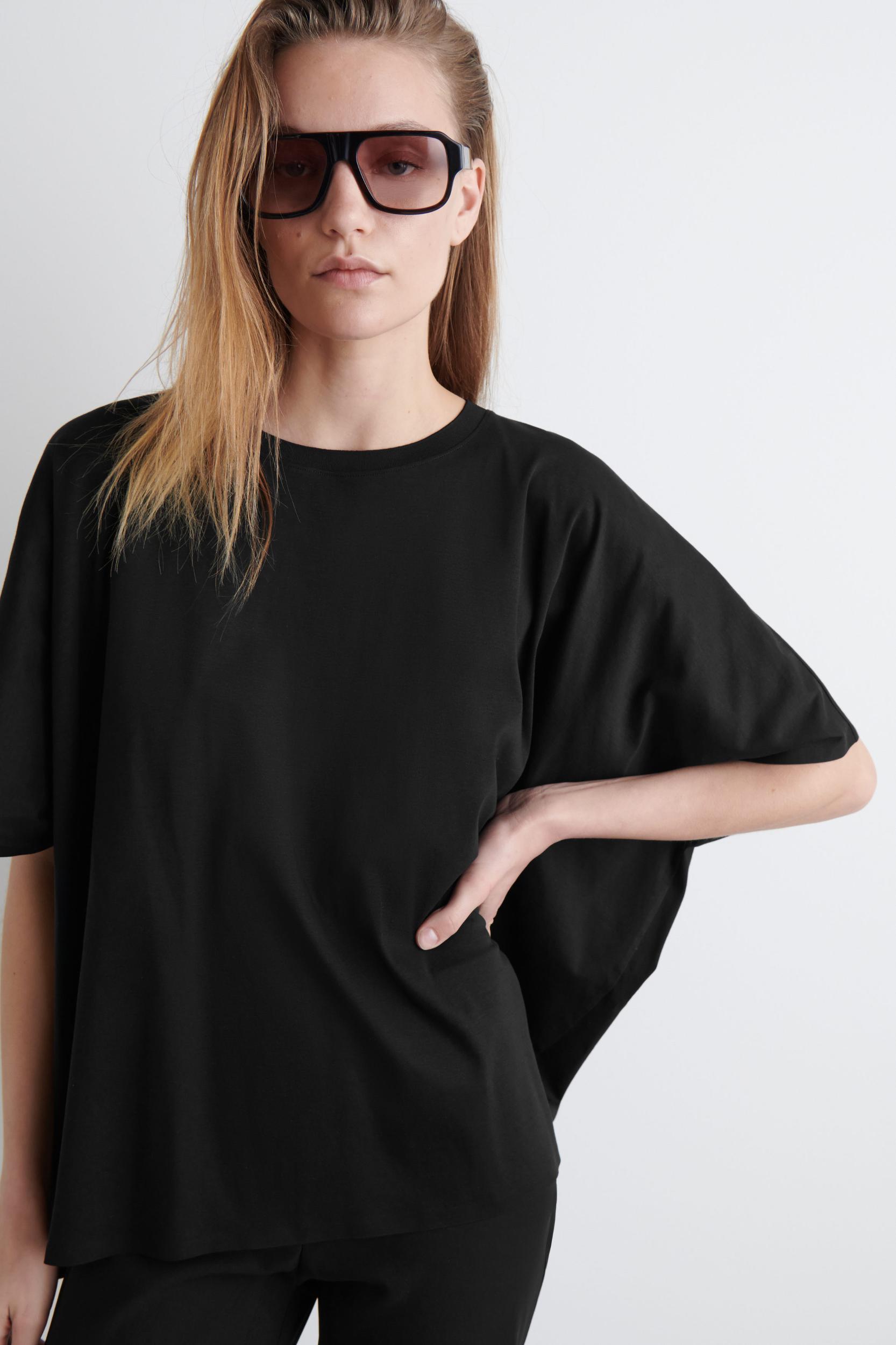 OVERSIZED BATWING-SLEEVE T-SHIRT Product Image