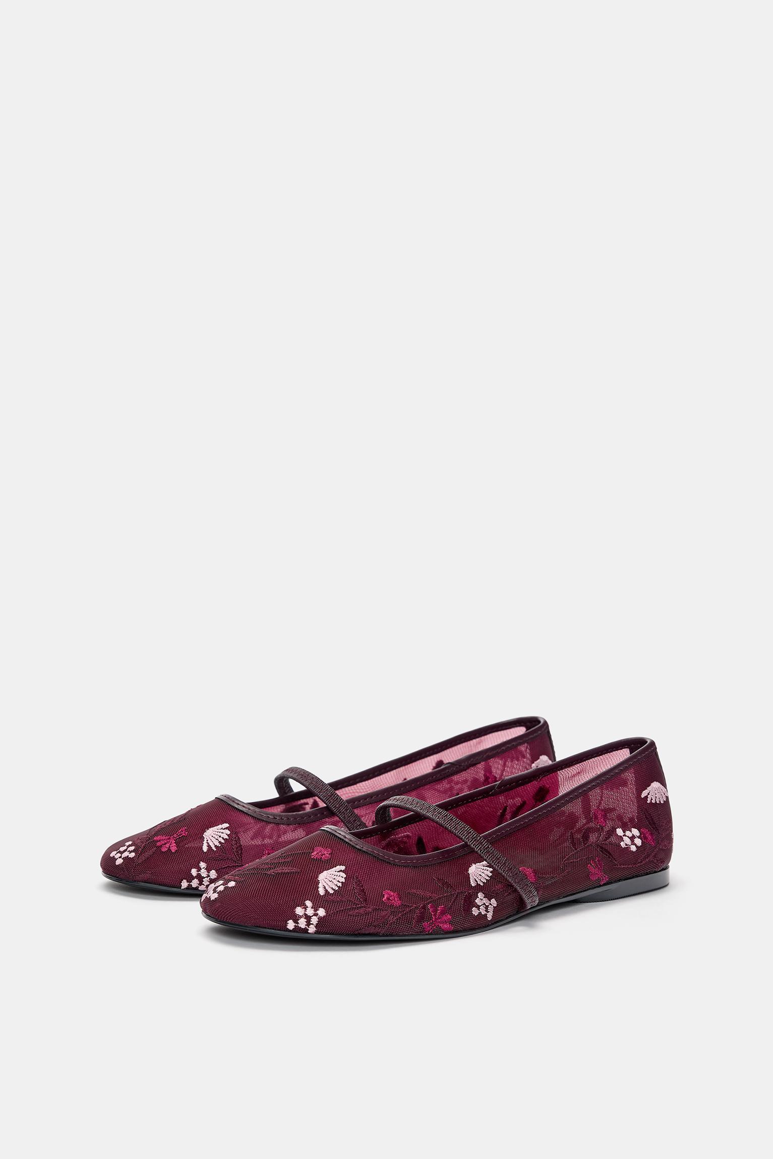 Embroidered mesh ballet flats Product Image