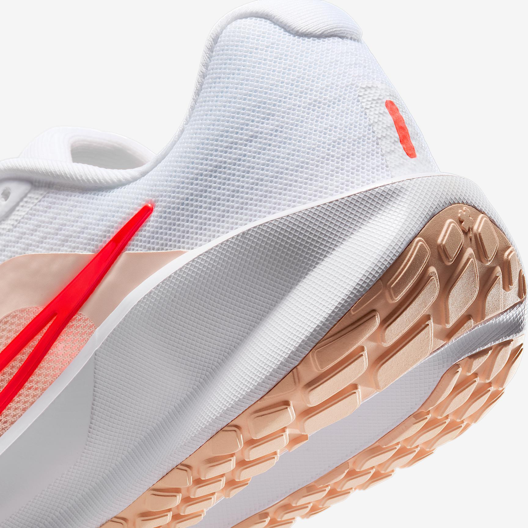 Nike Women's Downshifter 13 Road Running Shoes Product Image