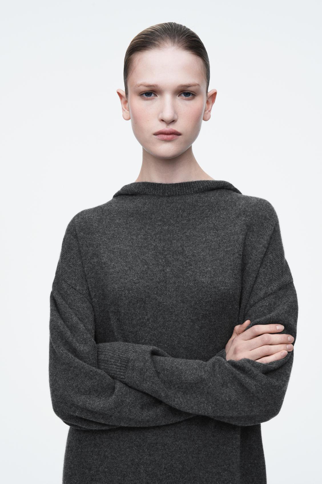 HOODED MERINO WOOL MAXI DRESS Product Image