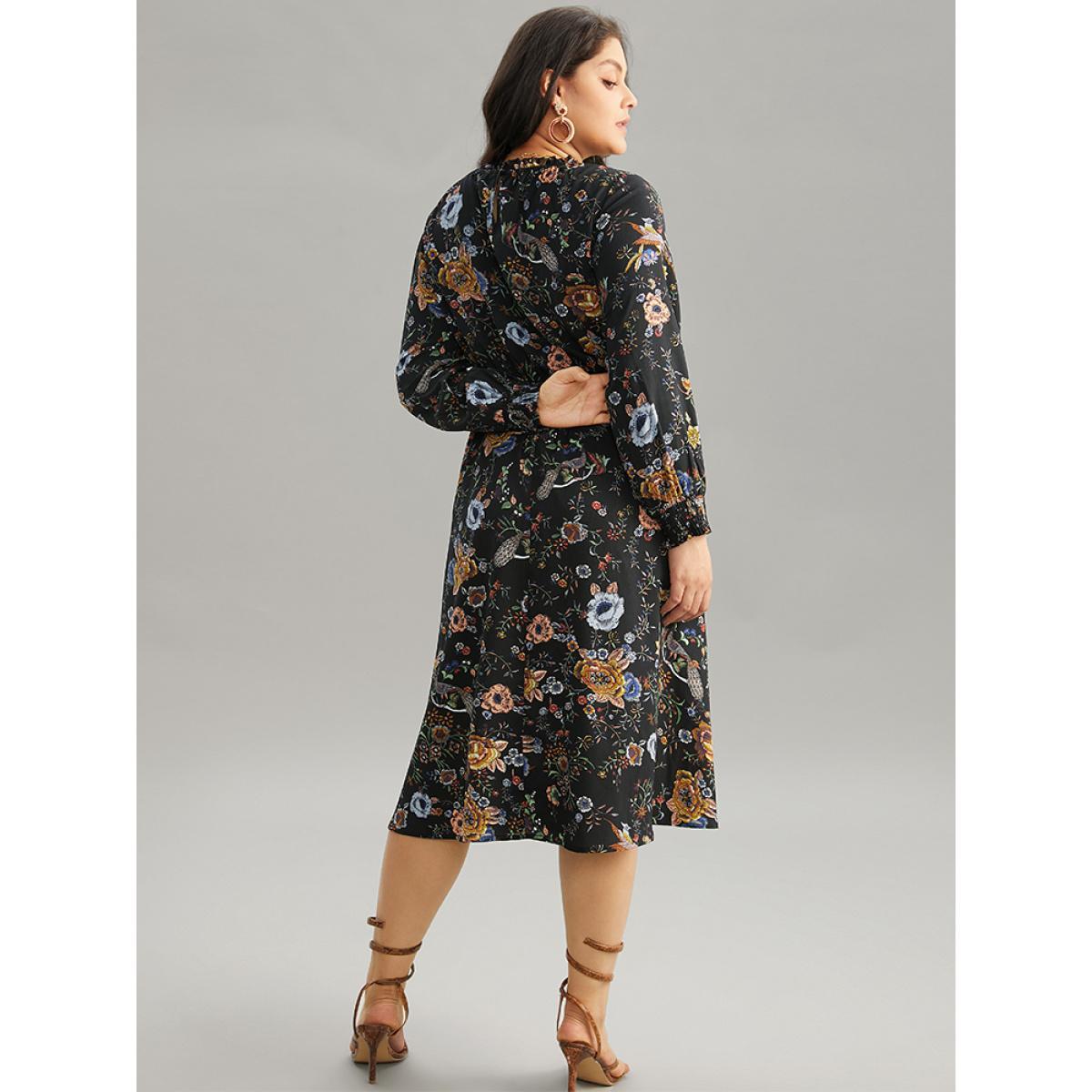 Plus Size Floral Print Shirred Gathered Stand Collar Dress Black Women Vacation Gathered Stand-up collar Long Sleeve Curvy Midi Dress BloomChic 22-24/3X Product Image