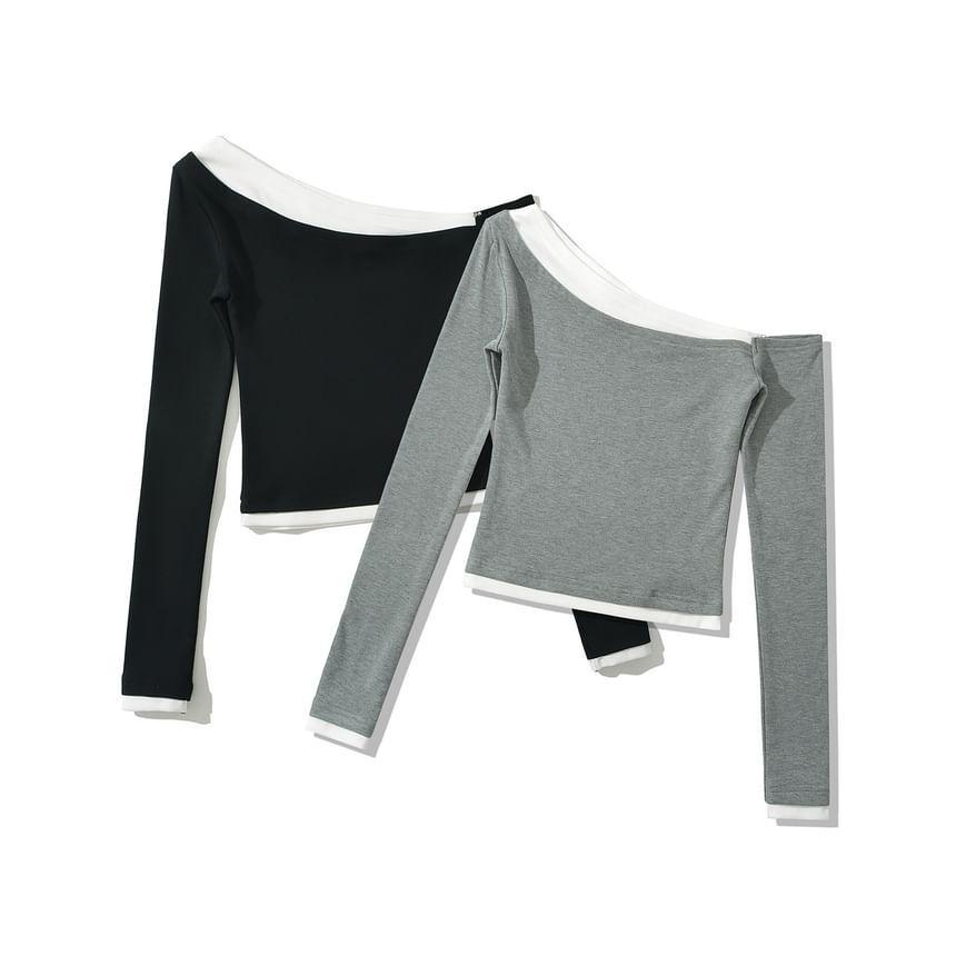 Long-Sleeve Off-Shoulder Mock Two-Piece Two Tone Slim Fit Crop Top Product Image