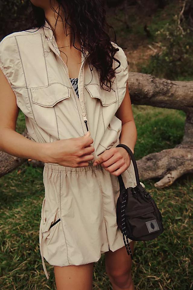 Grassroots Shortsie Product Image