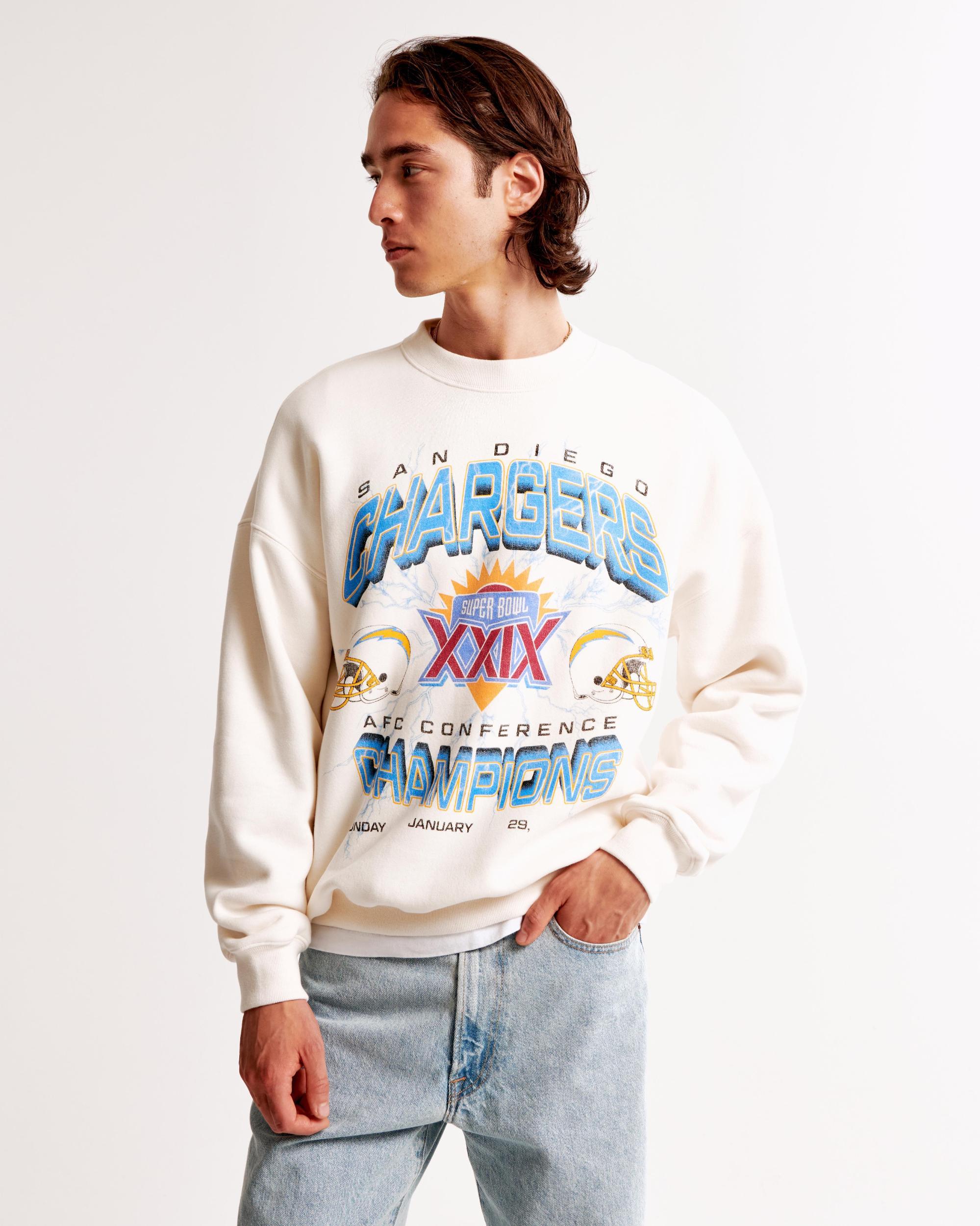 Minnesota Vikings Graphic Crew Sweatshirt Product Image