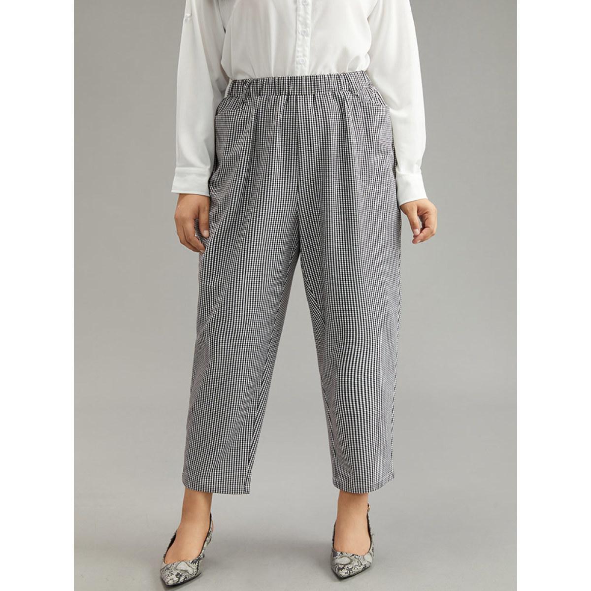 Plus Size Gingham Elastic Waist Pocket Pants Women Black At the Office Straight Leg High Rise Work Pants BloomChic 26/4X Product Image