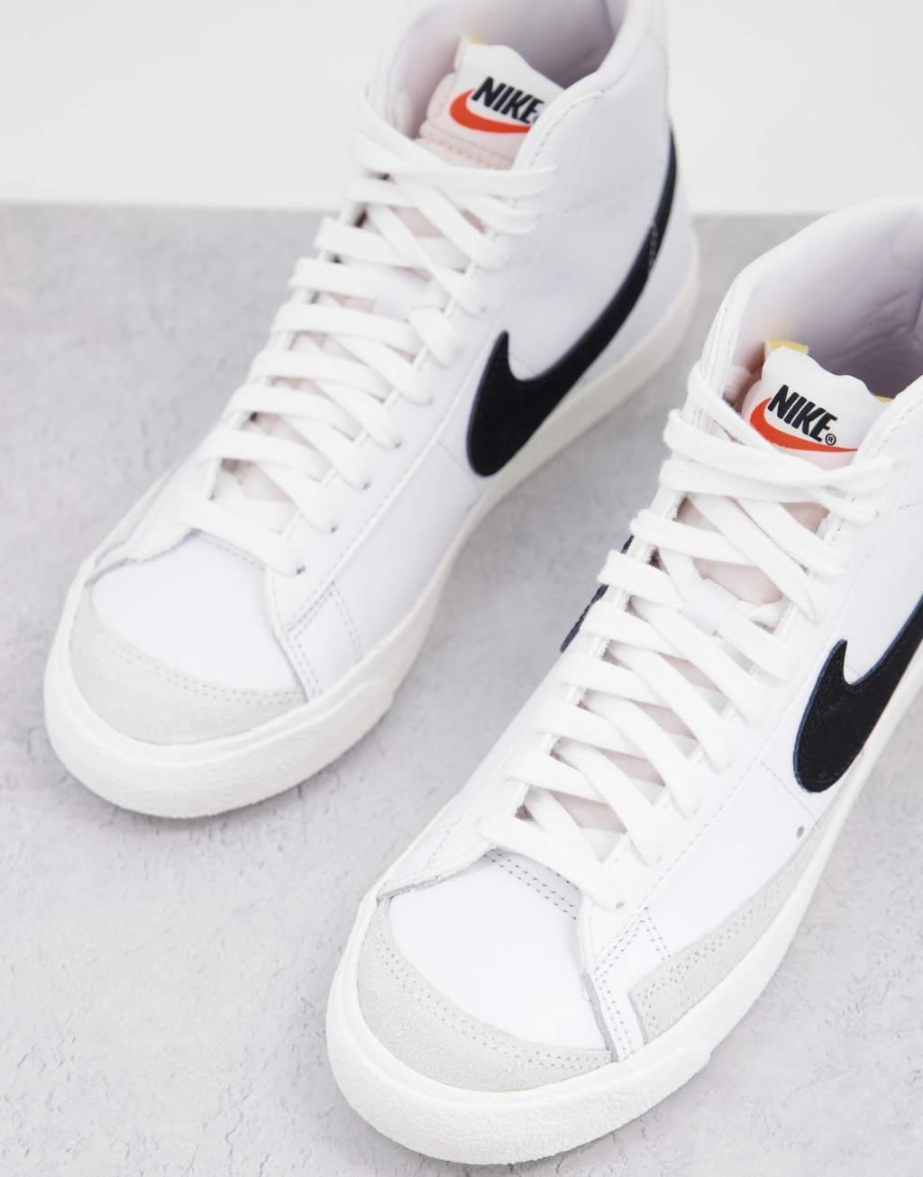 Nike Blazer Mid 77 sneakers Product Image
