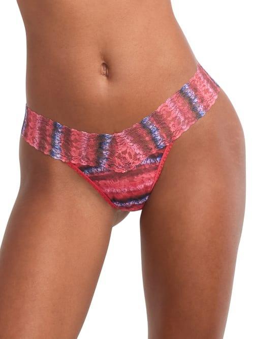 Printed Low-Rise Signature Lace Thong Product Image
