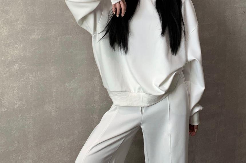 Round Neck Plain Pullover / Drawstring Waist Loose Fit Pants Product Image