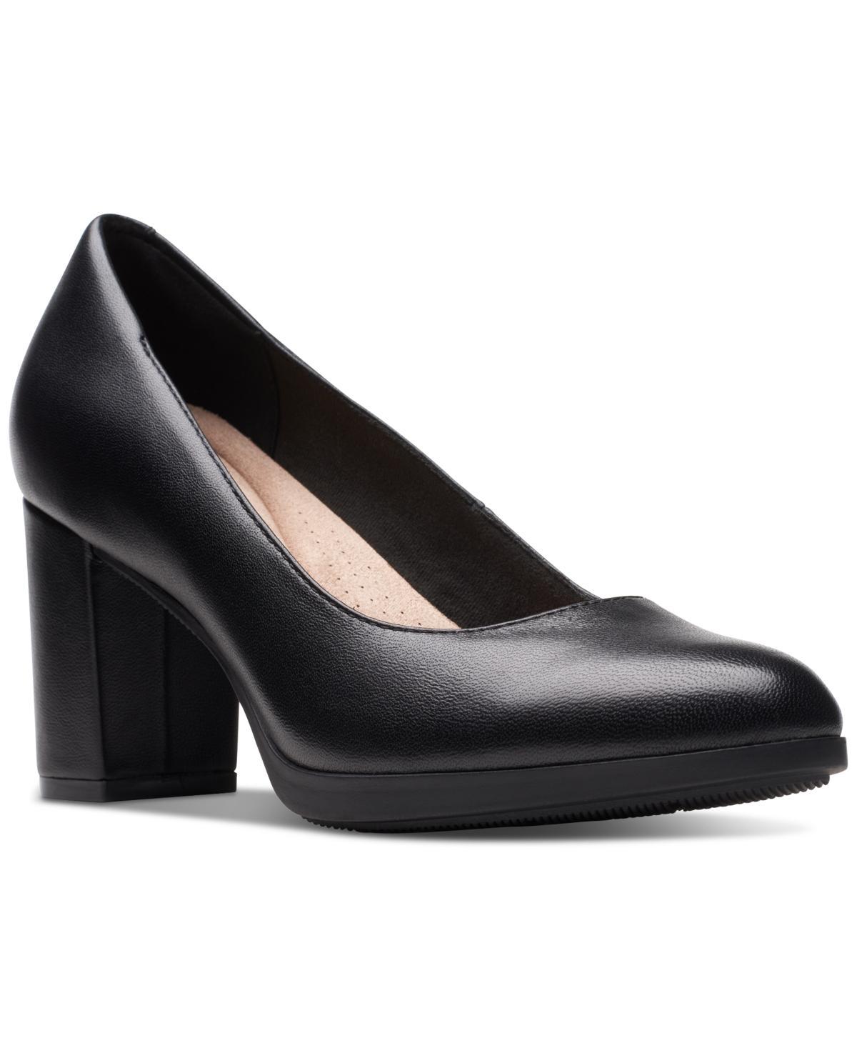 Clarks® Bayla Skip Women's Pumps, Size: 6, Black Product Image