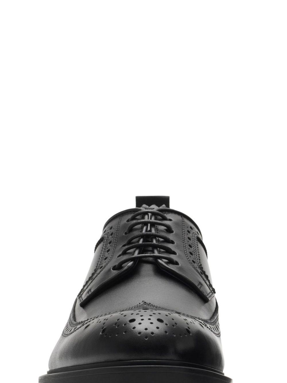 Loch brogues  Product Image