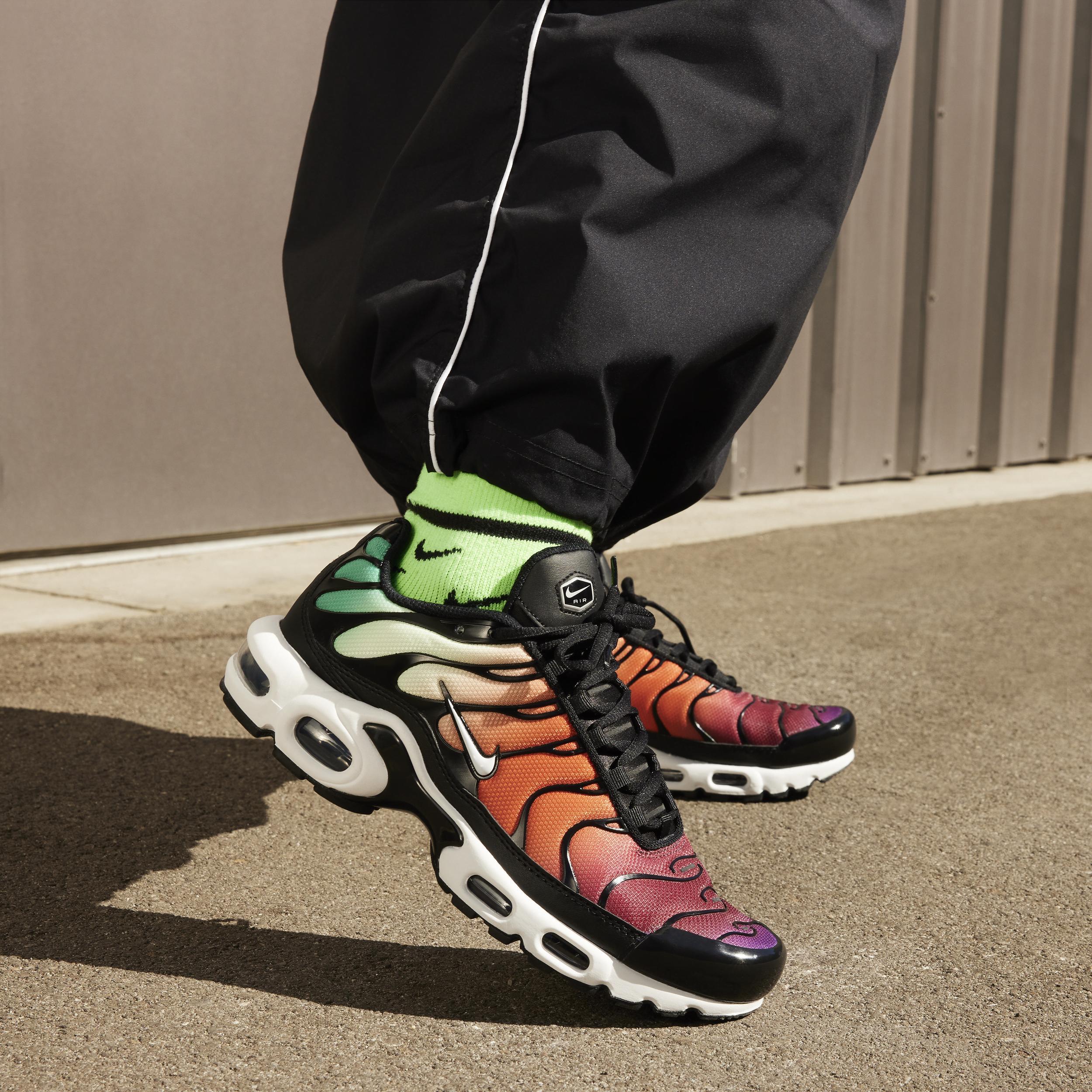 Nike Womens Air Max Plus - Running Shoes Viotech/White/Black Product Image