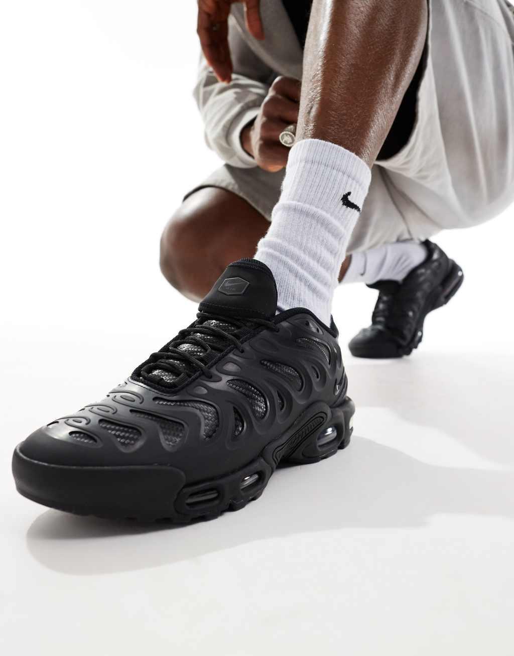Nike Air Max Plus Drift sneakers in black Product Image