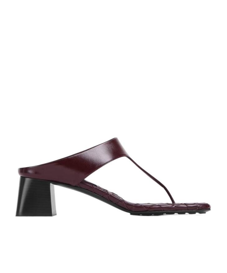 BOTTEGA VENETA Leather Thong Sandals In Red Product Image
