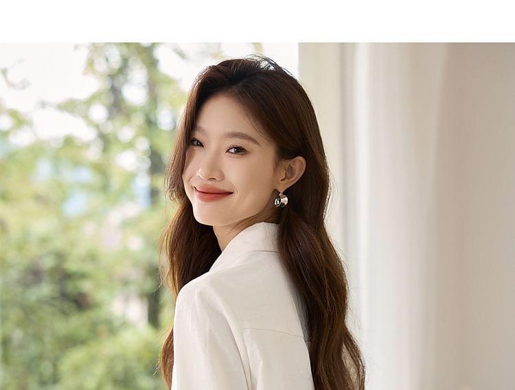 Long-Sleeve Plain Crop Shirt Product Image