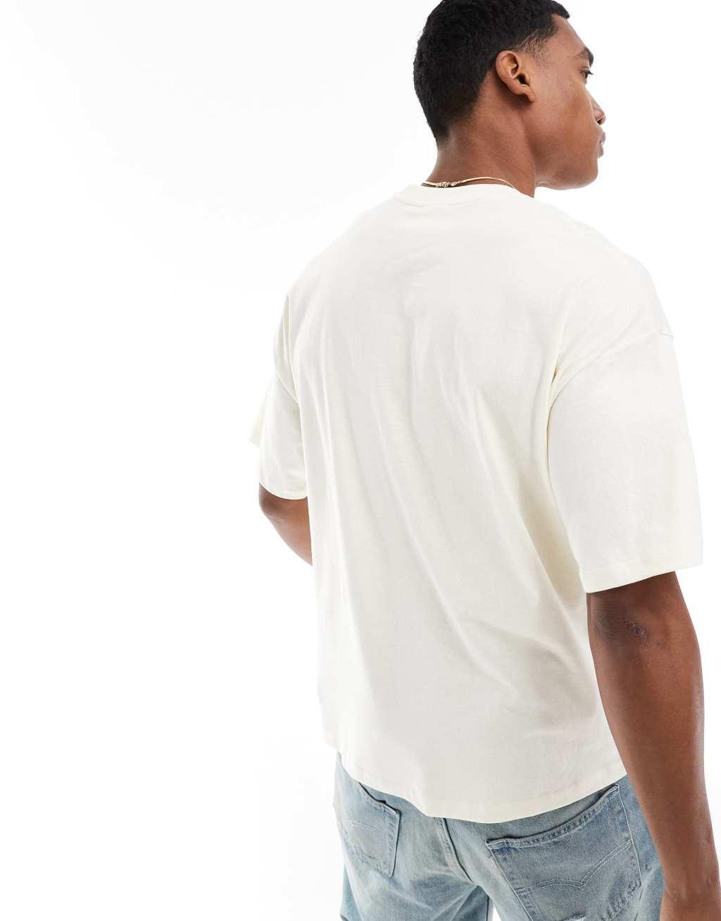 Selected Homme oversized T-shirt with botanical chest print in white Product Image