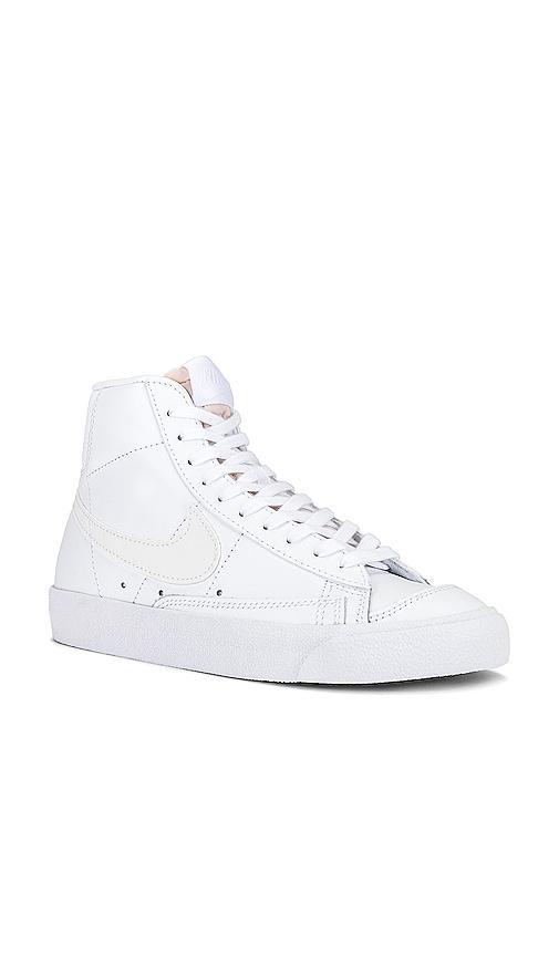 Nike Womens Blazer Mid 77 Shoes Product Image