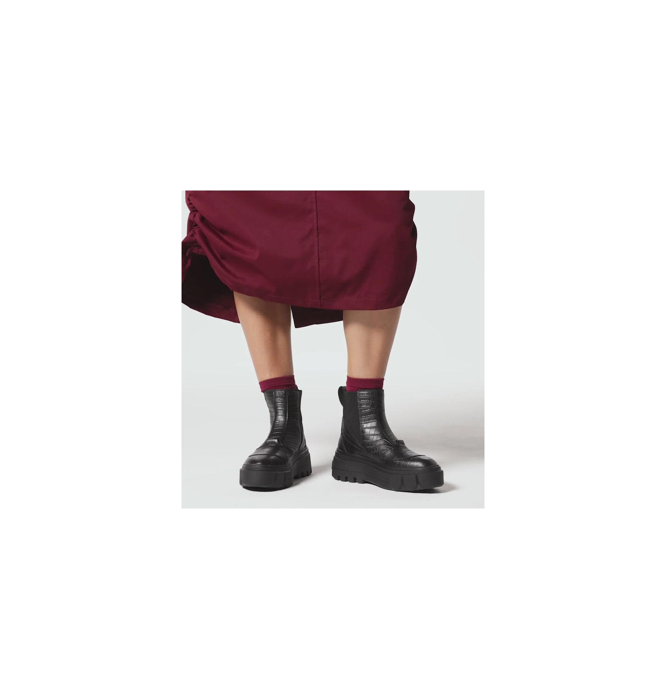 CARIBOU™ X Women's Chelsea Waterproof Boot Product Image