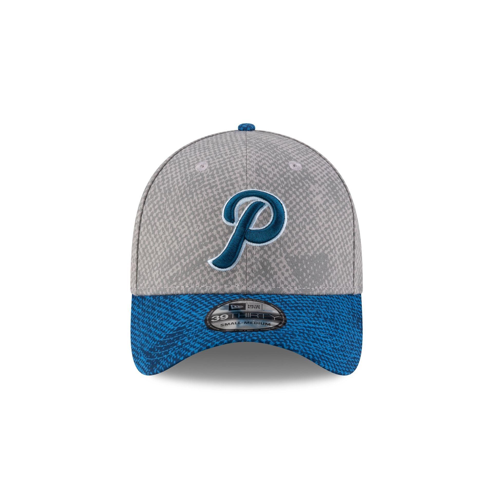 Dominican Republic Red Alt 9FORTY Snapback Hat Male Product Image