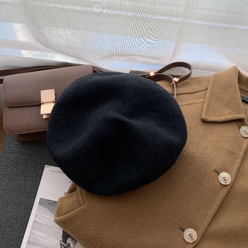 Plain Beret Product Image