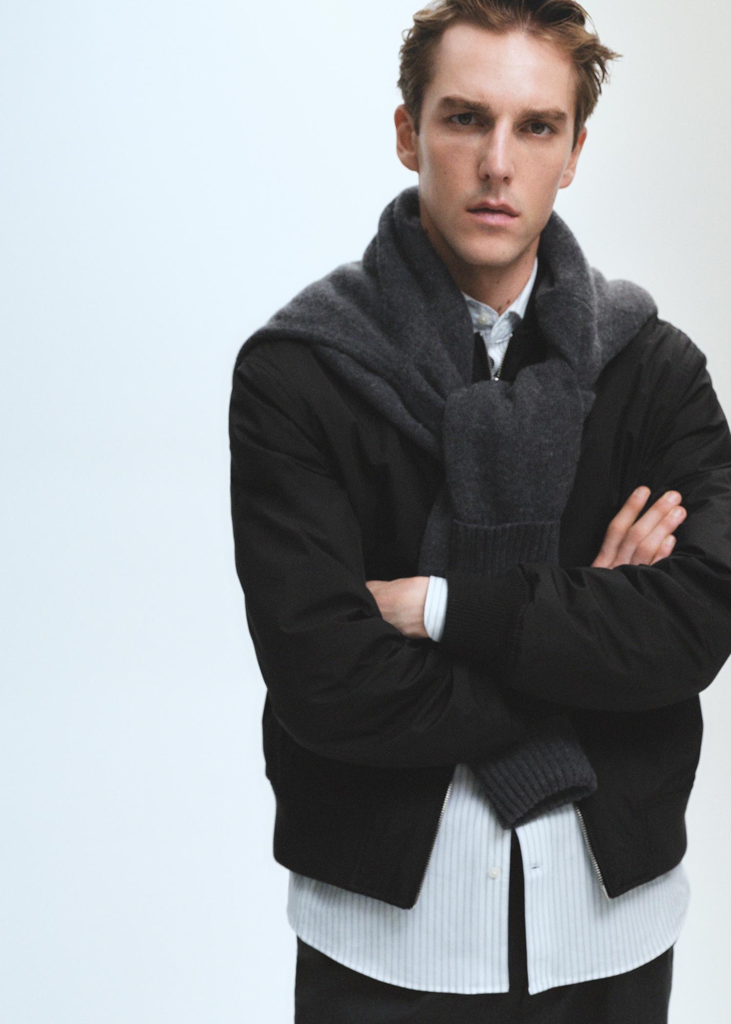 Regular fit quilted bomber - Men | MANGO USA Product Image