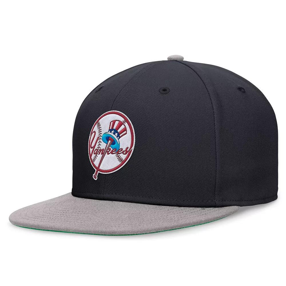 Men's Nike Navy/Gray New York Yankees Rewind Cooperstown True Performance Fitted Hat, Size: 7 1/4, Blue Product Image
