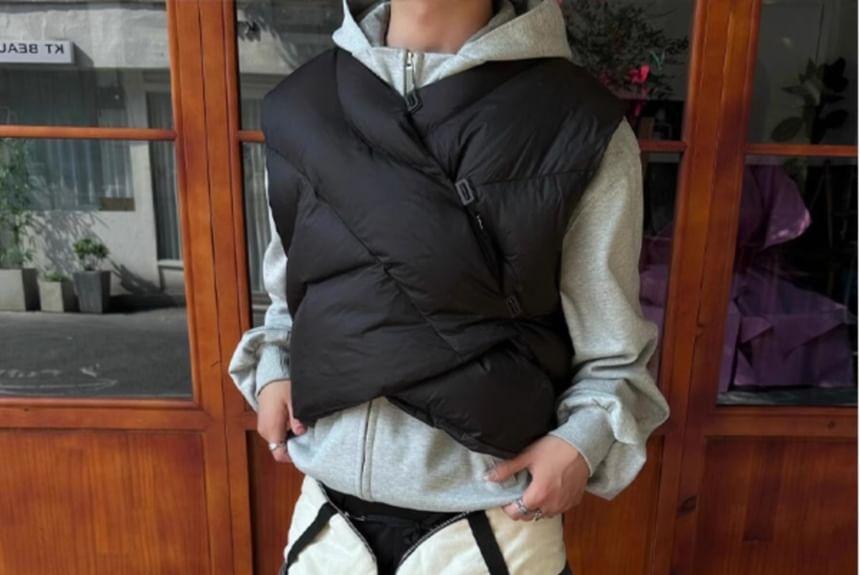 V-Neck Plain Asymmetrical Crop Puffer Vest Product Image