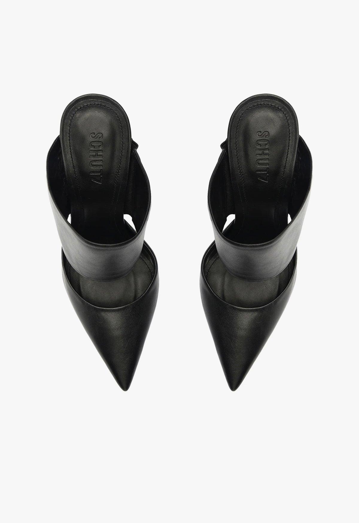 Quereda Leather Pump Female Product Image