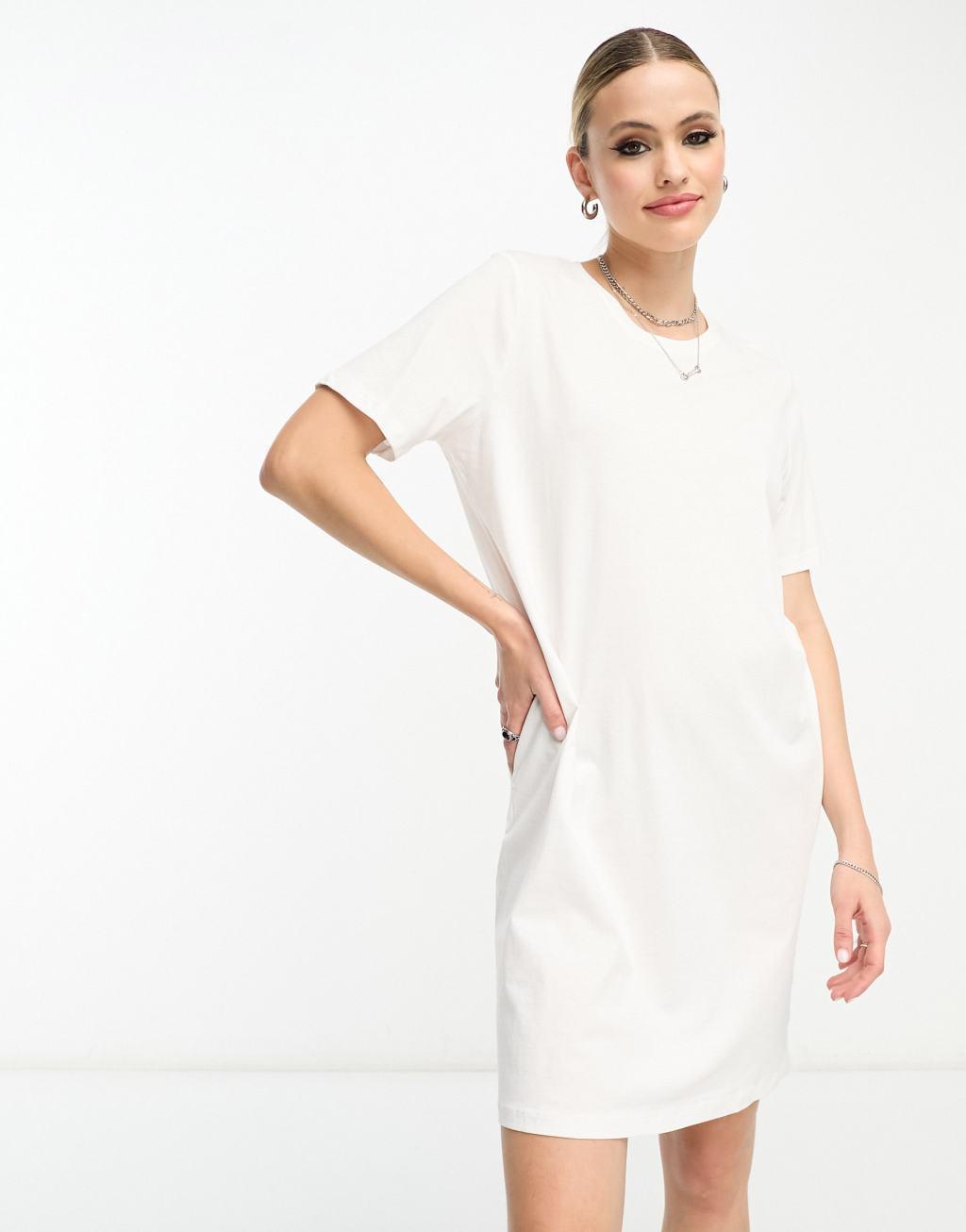 Only Tall mini t-shirt dress Product Image
