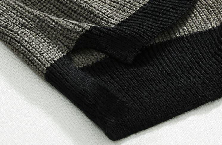 RT No. 5521 KNITTED BUTTON-UP HOODED SWEATER Product Image