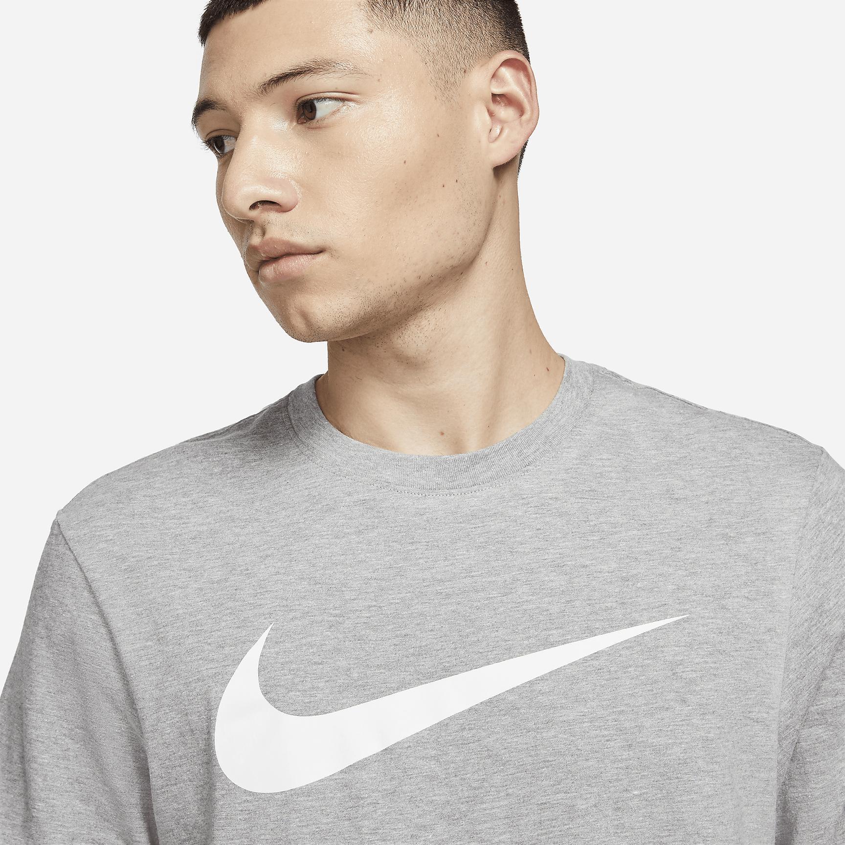 Nike Sportswear Swoosh Men's T-Shirt Product Image