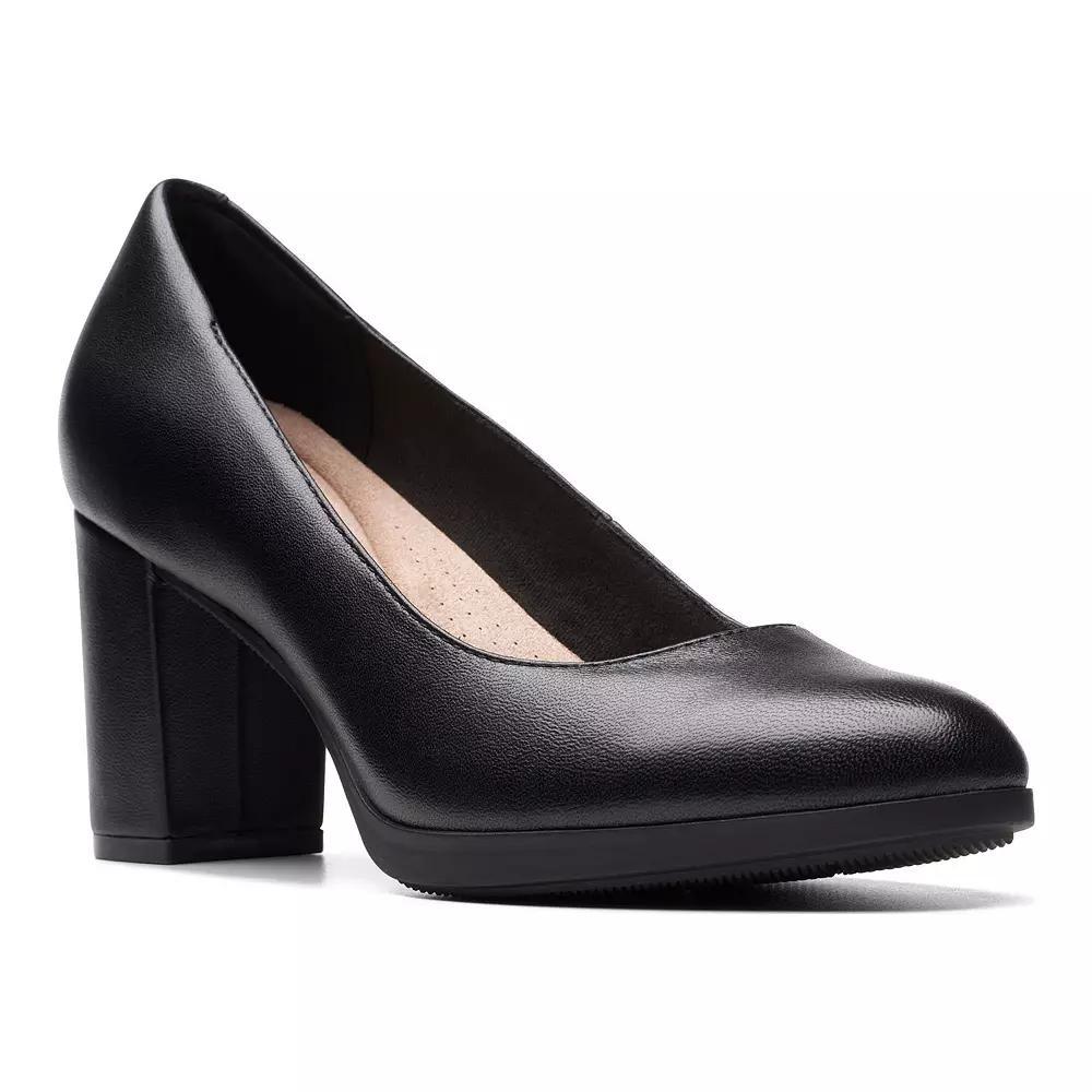 Clarks® Bayla Skip Women's Pumps, Size: 6, Black Product Image