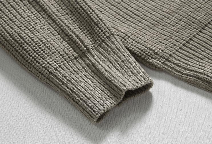 RT No. 6151 KNITTED HALF ZIP-UP COLLAR SWEATER Product Image