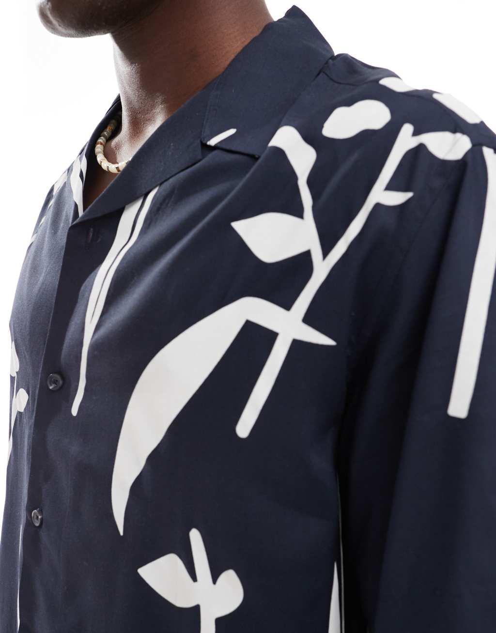 Selected Homme oversized camp collar shirt with leaf print in navy Product Image