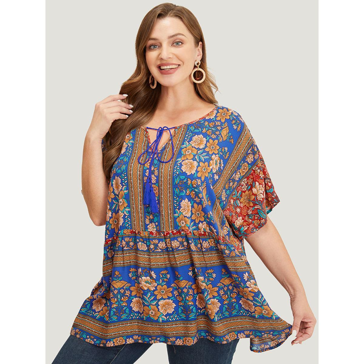 Plus Size Scarlet Bandana Print Tie Neck Tassels Batwing Sleeve Blouse Women Vacation Short sleeve Tie Neck Dailywear Blouses BloomChic 10/M Product Image