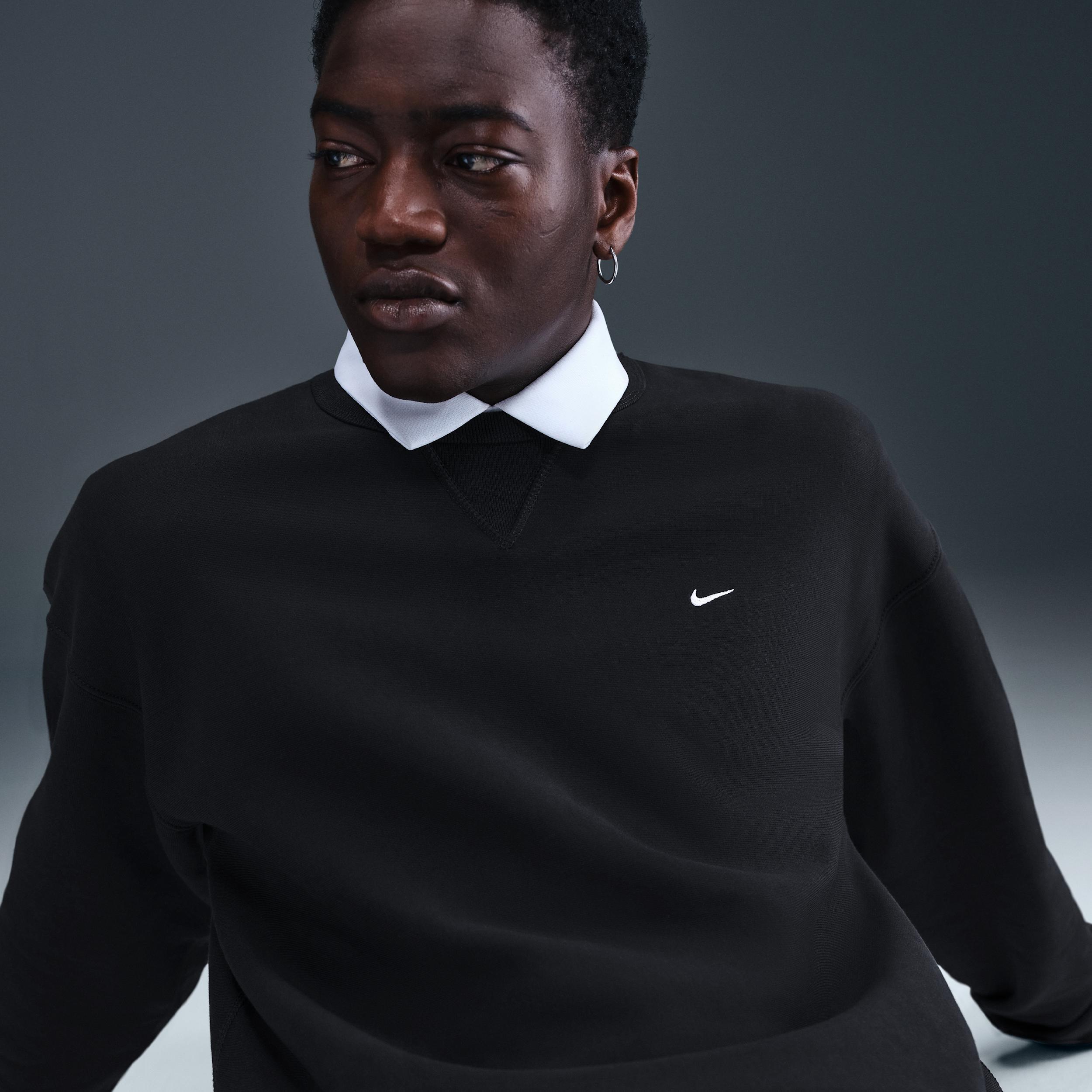 Nike Men's Solo Swoosh Fleece Crew Product Image