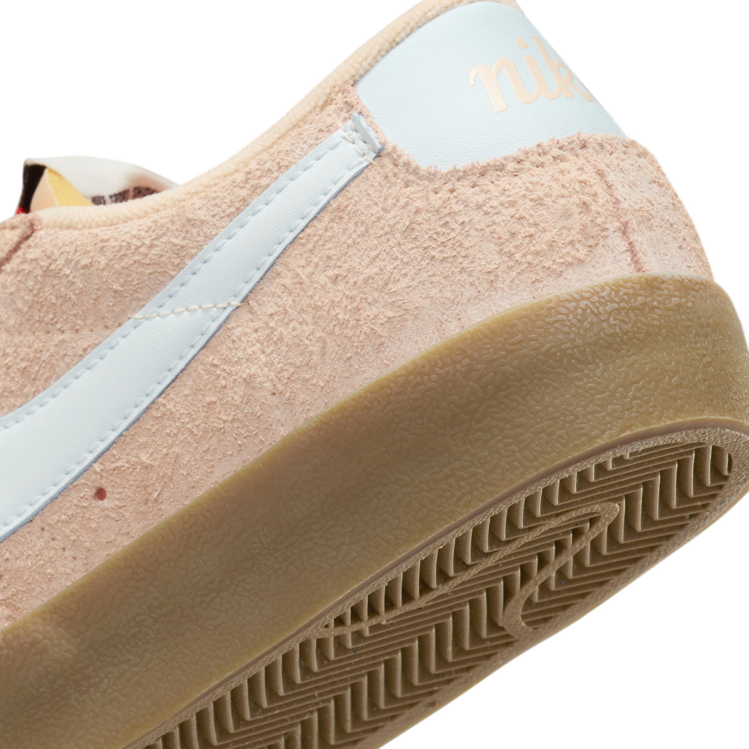 Nike Blazer Low '77 Vintage Women's Shoes Product Image