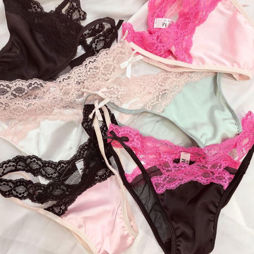 Plain Lace Trim Bikini Panties Product Image