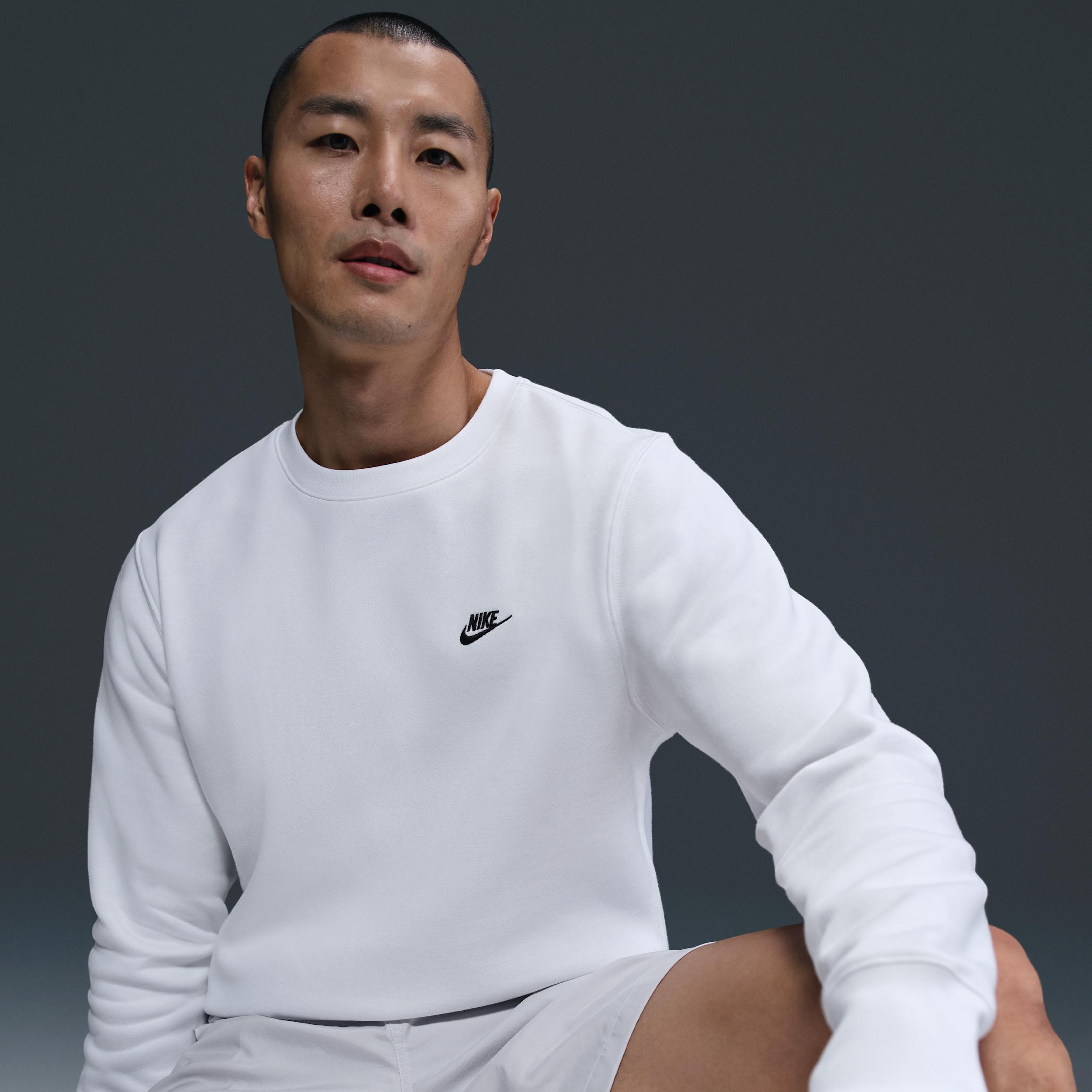 Nike Men's Club Fleece Crew Product Image