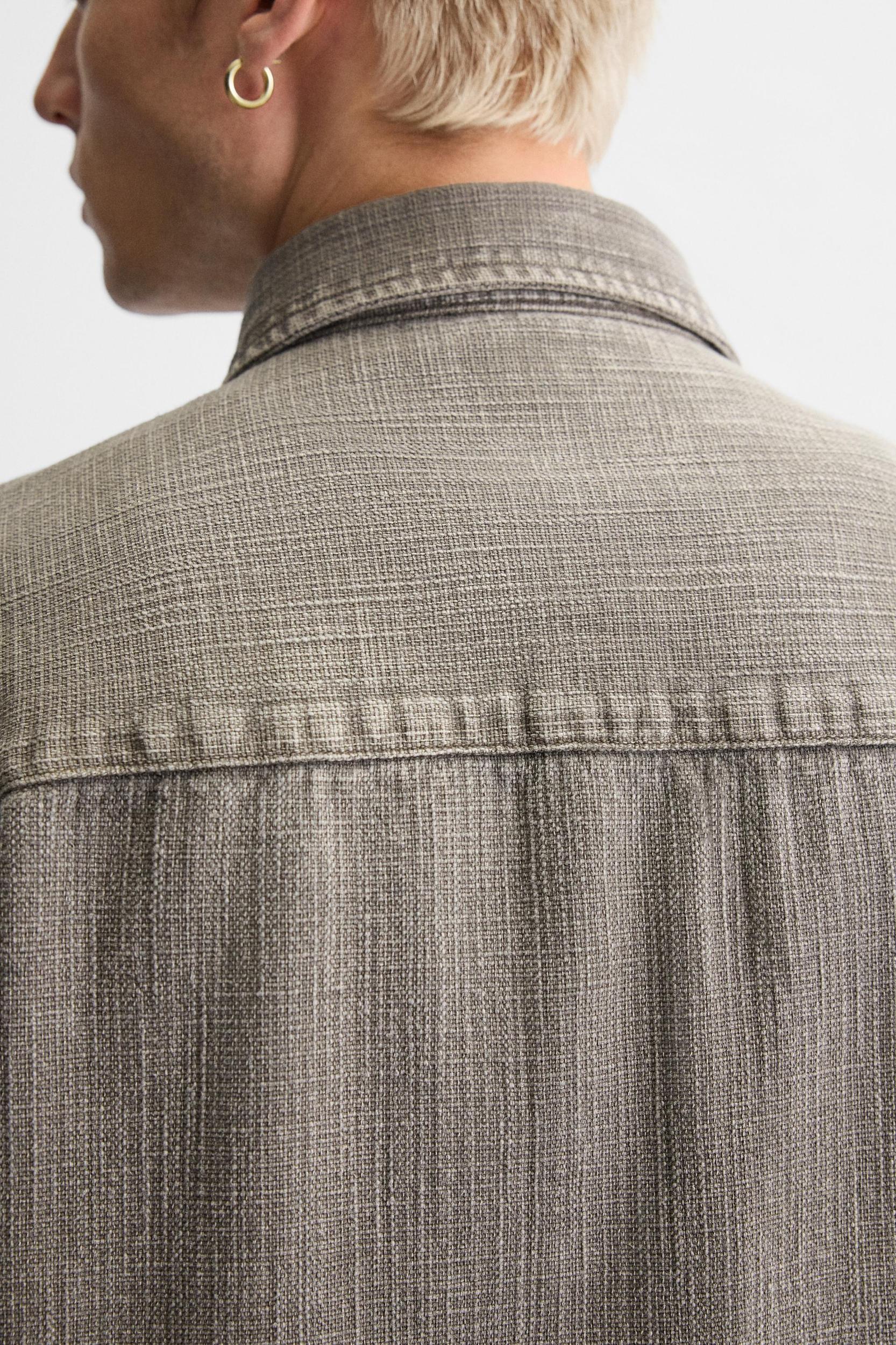 RELIEF WASHED SHIRT Product Image