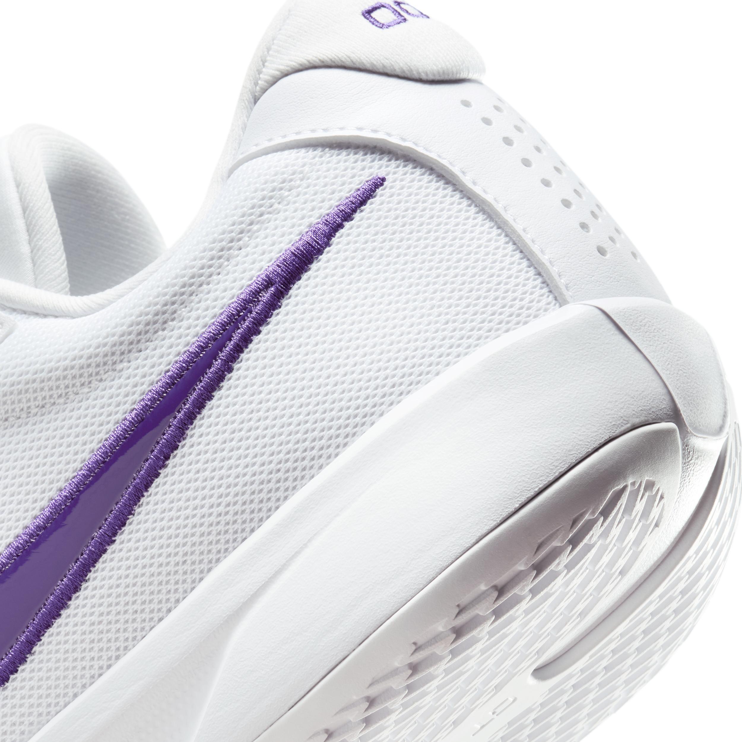 Nike G.T. Cut Academy Basketball Shoes Product Image