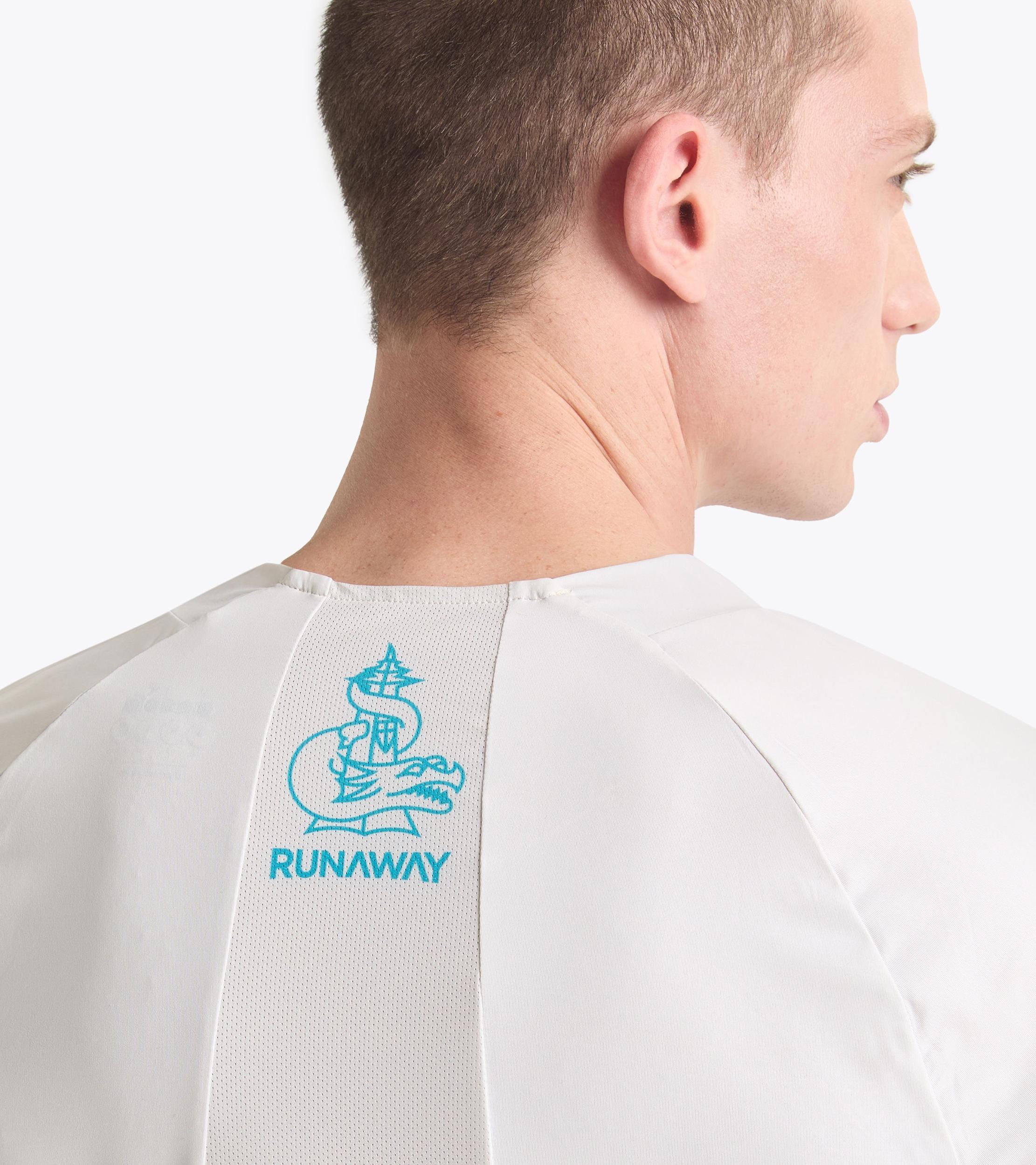 SUPER LIGHT SS T-SHIRT RUNAWAY Product Image