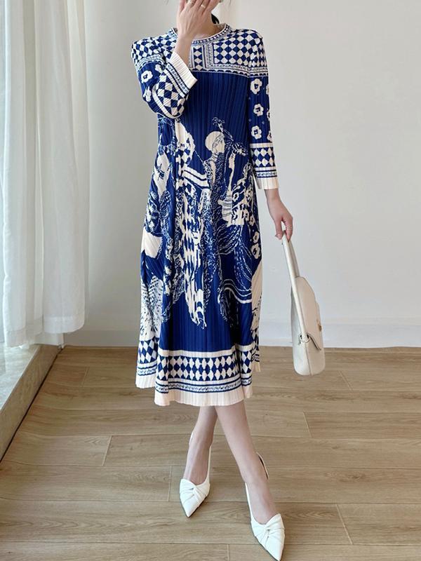 A-Line Loose Pleated Printed Round-Neck Midi Dresses Product Image