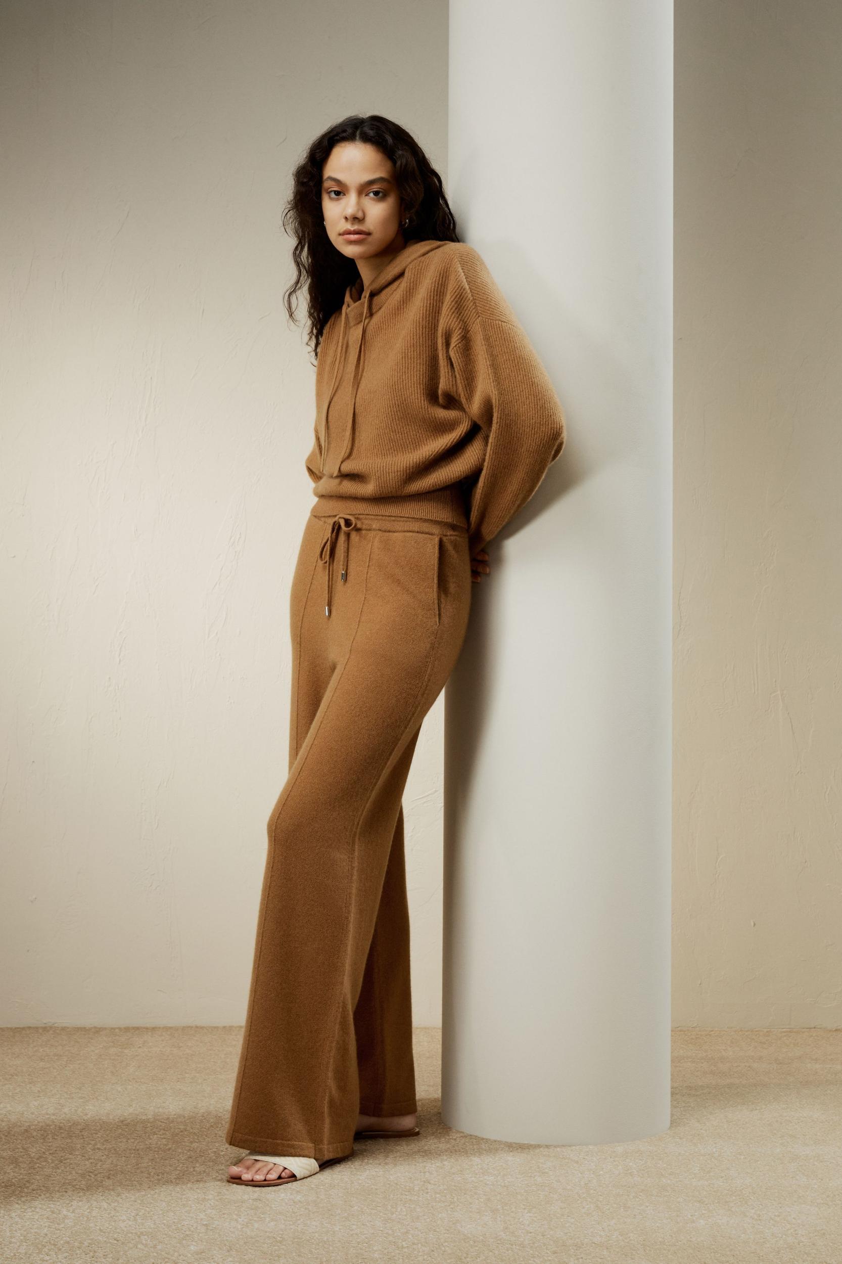 Eshe 2-in-1 Cashmere Detachable Hoodie Product Image